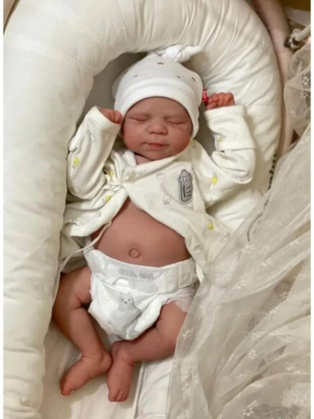 18 Inch Reborn Baby Girl Doll Closed Eye Waterproof Full Body Silicone Realistic
